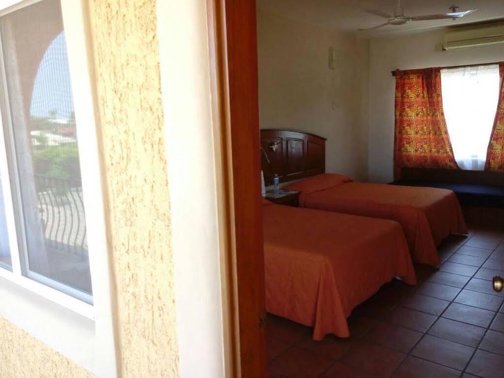 Hotel Angra لوريتو المظهر الخارجي الصورة